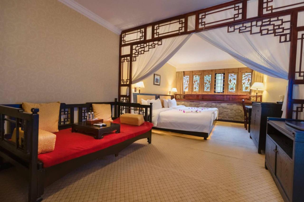 Lijiang Wangfu Hotel Buitenkant foto